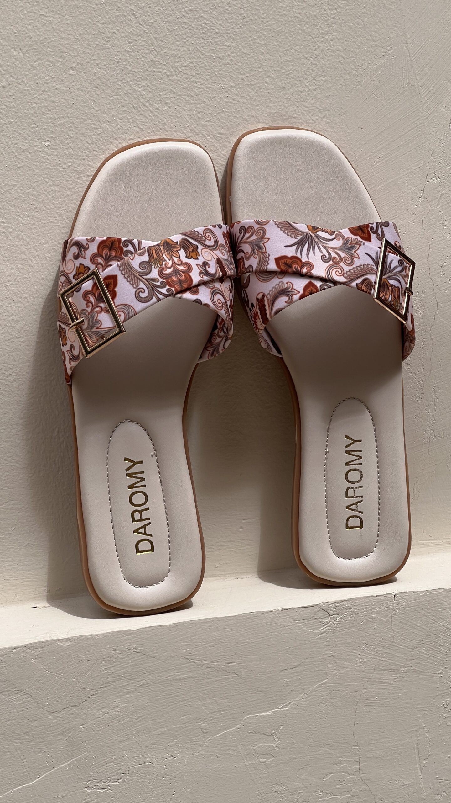 Kamari Sandals- Beige